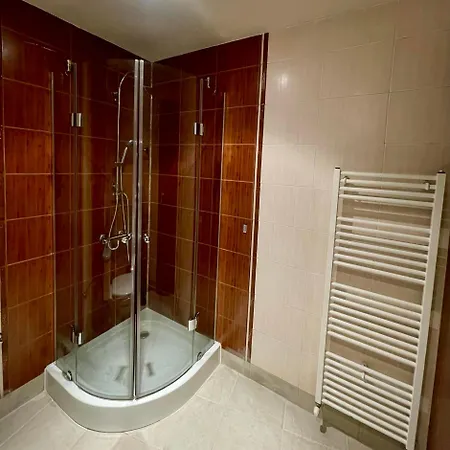 Elgora в Comfort דירה בנסקו